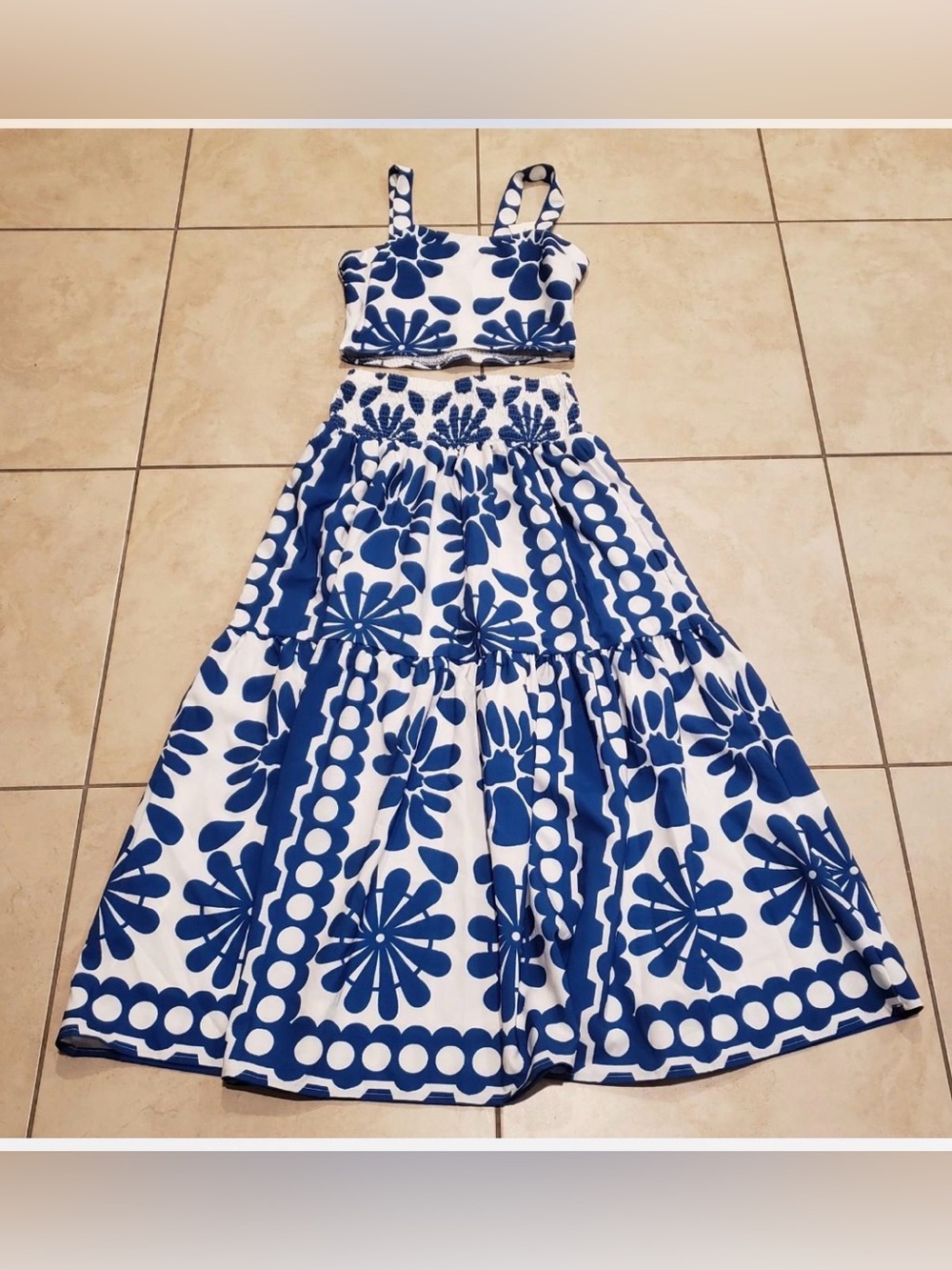 Commense Floral print cami Top & Smocked Skirt Set - Picture 2 of 8